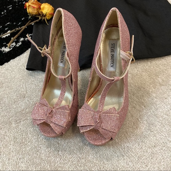 🎀 Glitter T-Strap Heels - Picture 2 of 4